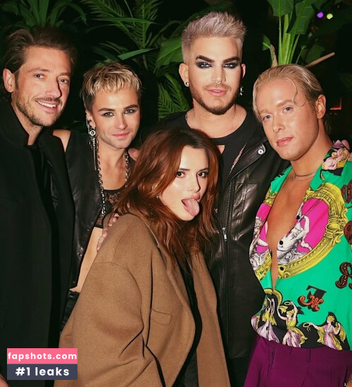 Bella Thorne gallery photo #1719