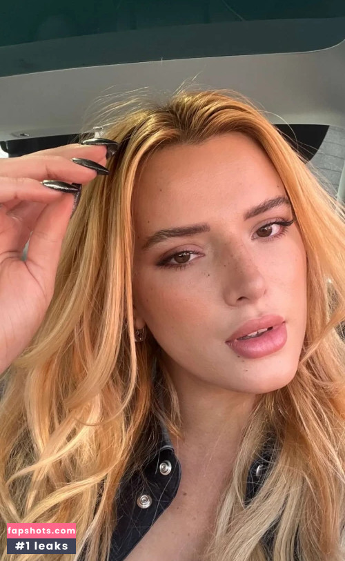 Bella Thorne gallery photo #1754