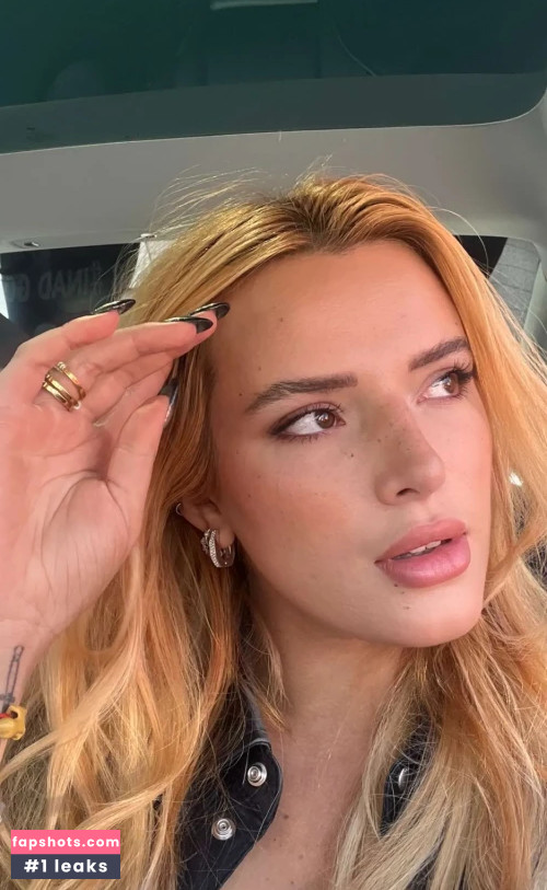 Bella Thorne gallery photo #1756