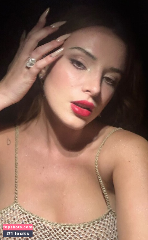 Bella Thorne gallery photo #1785