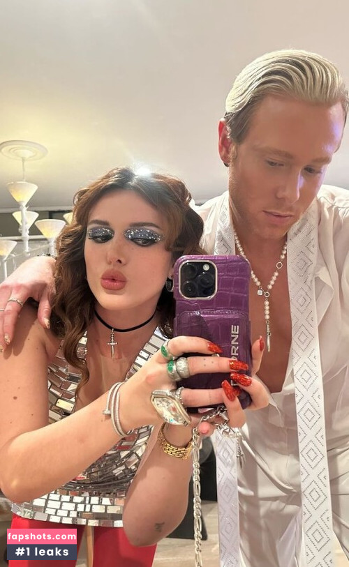 Bella Thorne gallery photo #1807