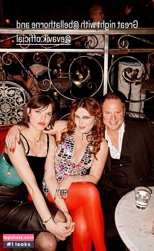 Bella Thorne gallery photo #1812