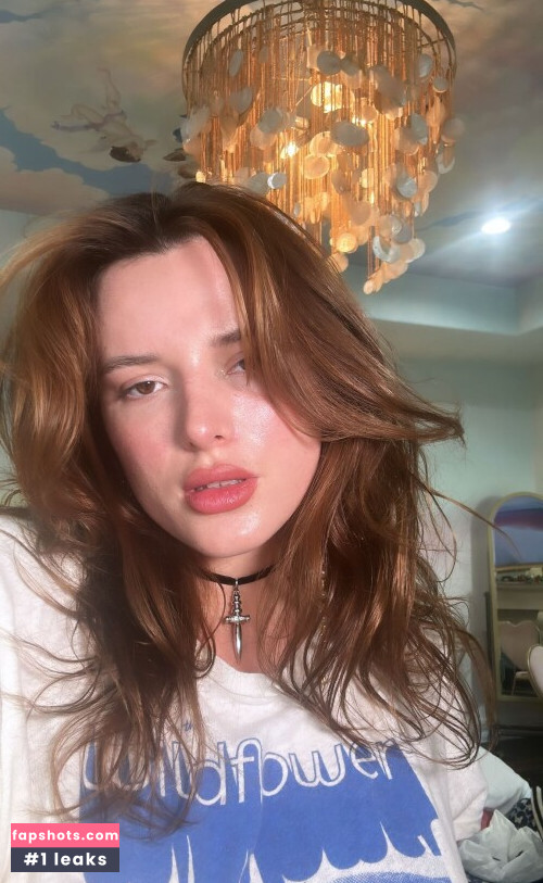 Bella Thorne gallery photo #1826