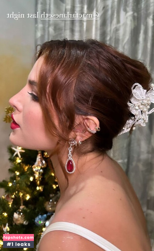 Bella Thorne gallery photo #1887