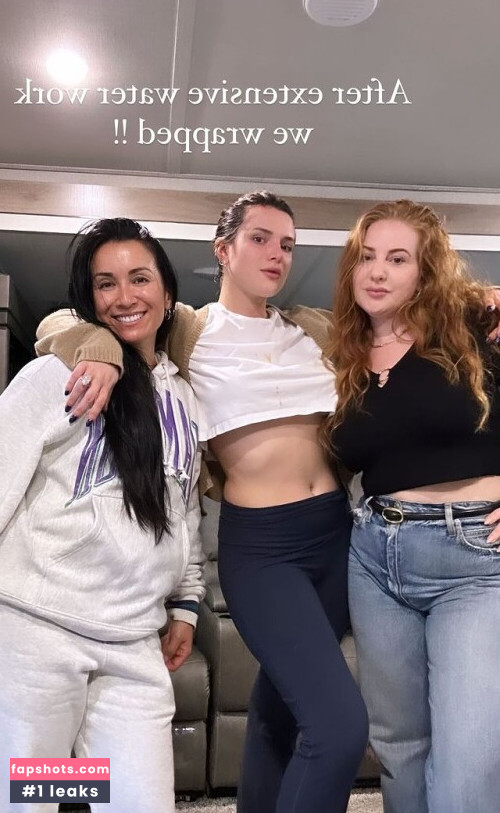 Bella Thorne gallery photo #1893