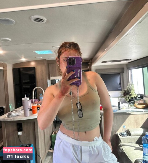 Bella Thorne gallery photo #1901