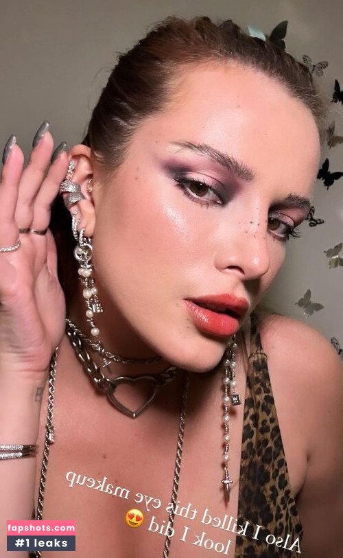 Bella Thorne gallery photo #1911