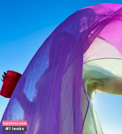 Bella Thorne gallery photo #2095