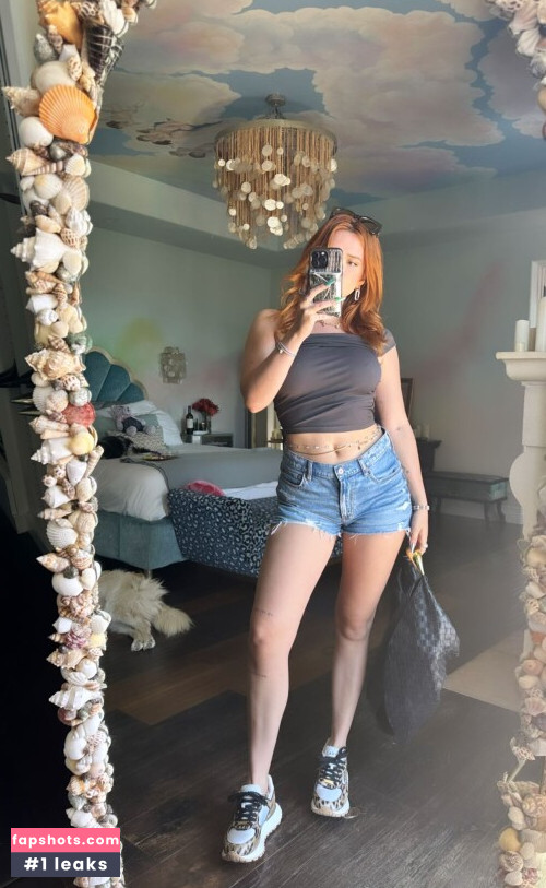 Bella Thorne gallery photo #2100