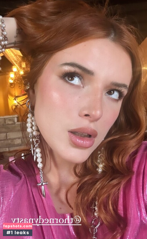 Bella Thorne gallery photo #2119