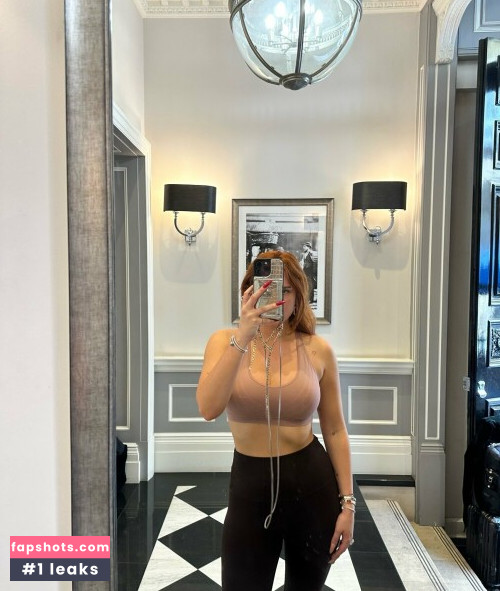 Bella Thorne gallery photo #2154