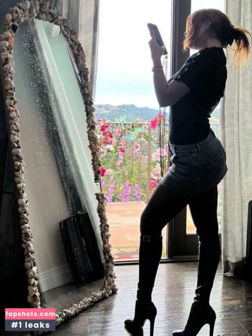 Bella Thorne gallery photo #2244