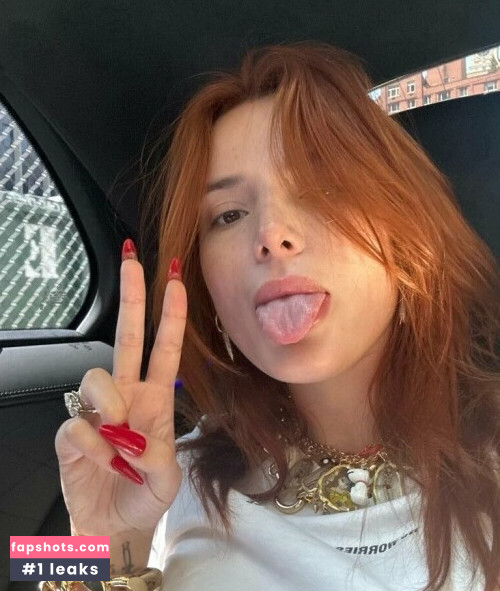 Bella Thorne gallery photo #2282