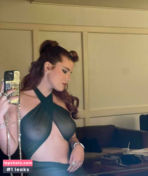 Bella Thorne gallery photo #2331