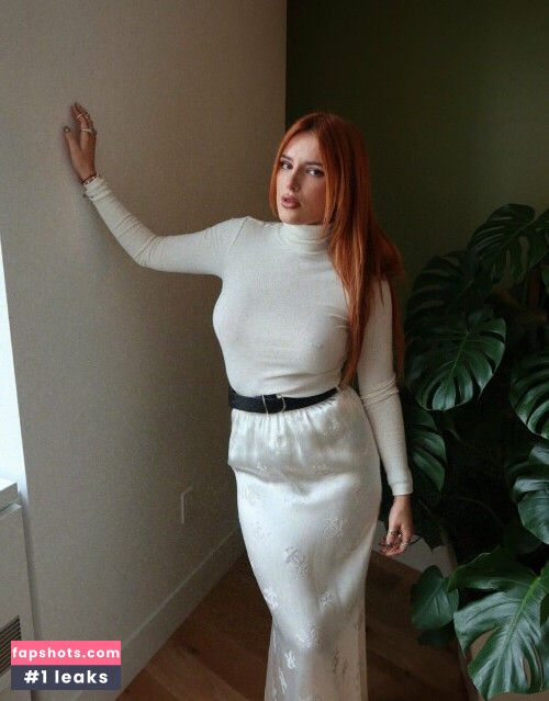 Bella Thorne gallery photo #2382