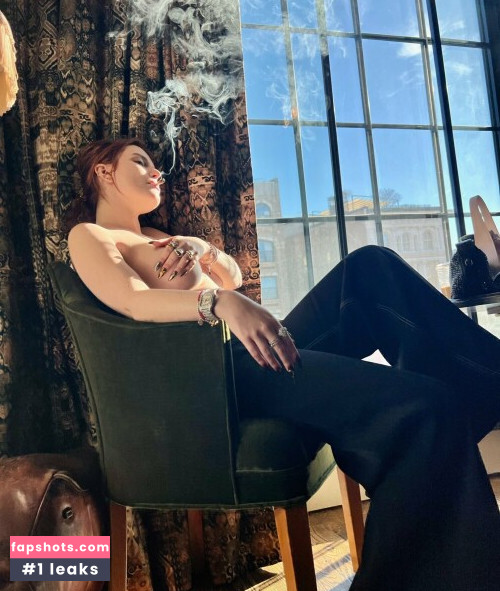 Bella Thorne gallery photo #2446