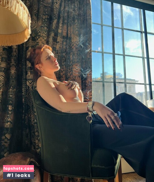 Bella Thorne gallery photo #2451