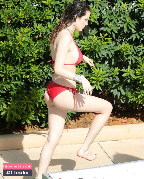 Bella Thorne gallery photo #2563