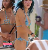 Bella Thorne gallery photo #2614