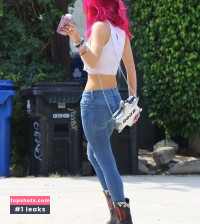 Bella Thorne gallery photo #2654