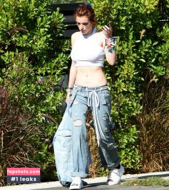 Bella Thorne gallery photo #2724