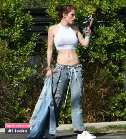 Bella Thorne gallery photo #2733