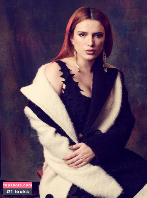 Bella Thorne gallery photo #2764