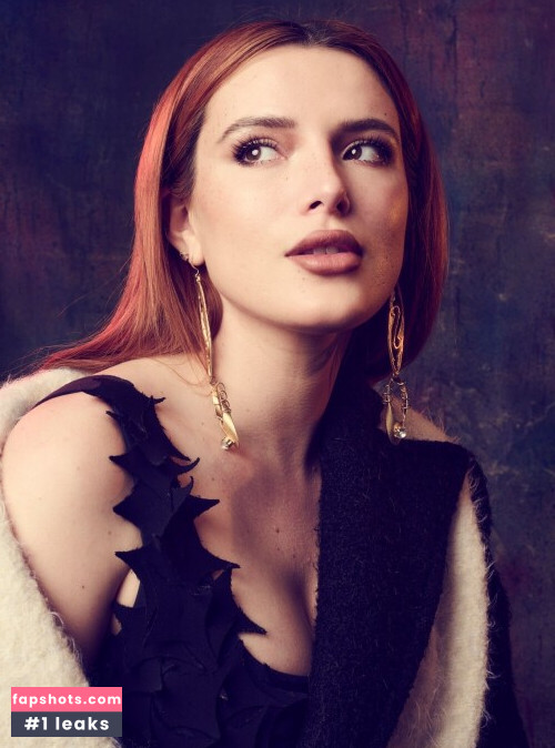 Bella Thorne gallery photo #2766