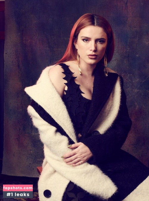 Bella Thorne gallery photo #2767