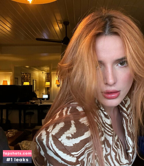 Bella Thorne gallery photo #2837