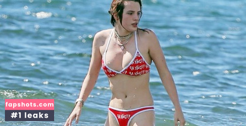 Bella Thorne gallery photo #2840