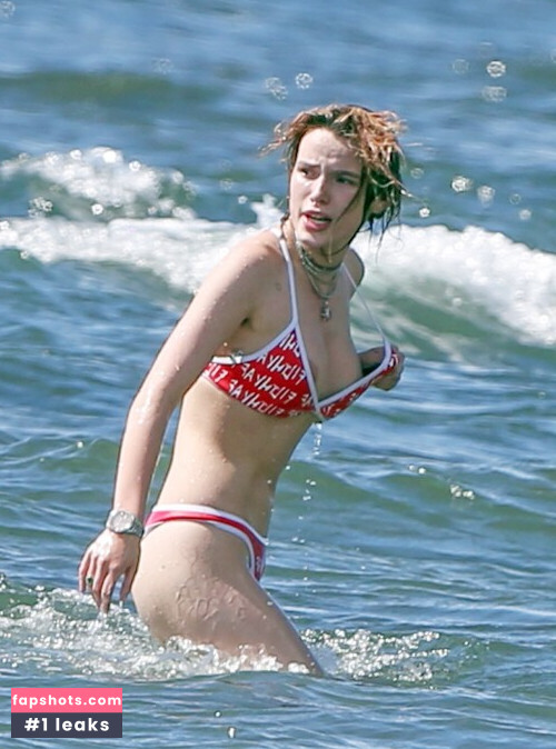 Bella Thorne gallery photo #2844
