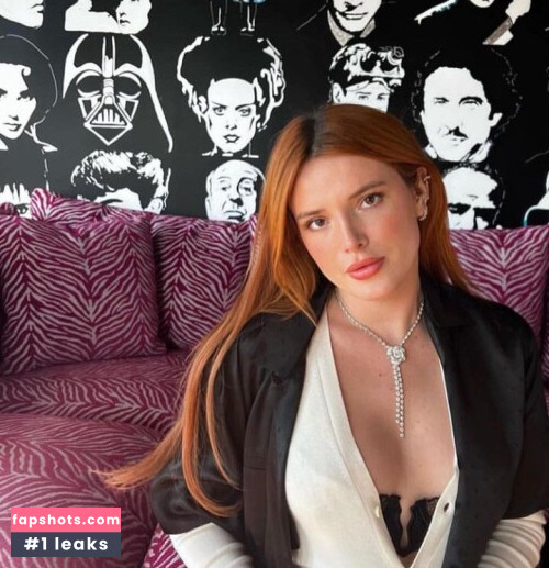 Bella Thorne gallery photo #2880