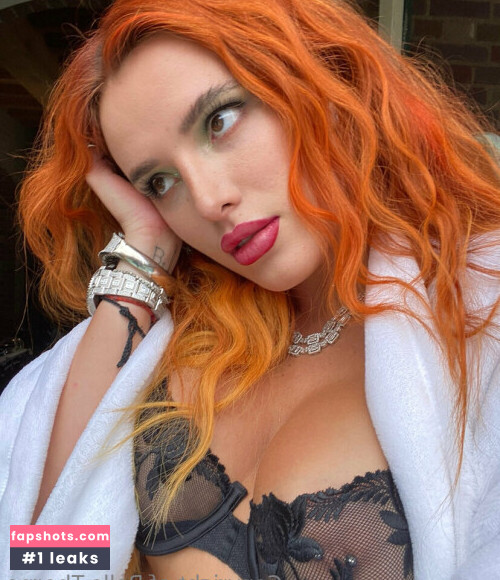 Bella Thorne gallery photo #2883