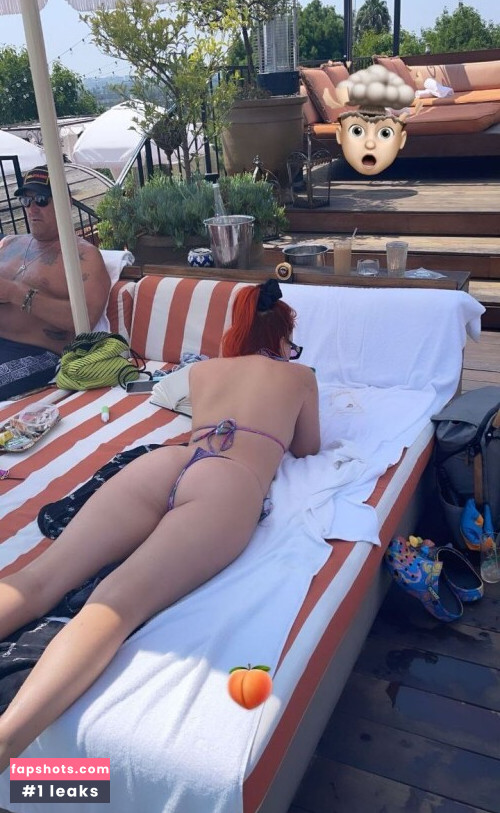 Bella Thorne gallery photo #2892