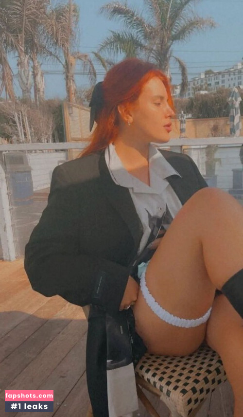 Bella Thorne gallery photo #2893