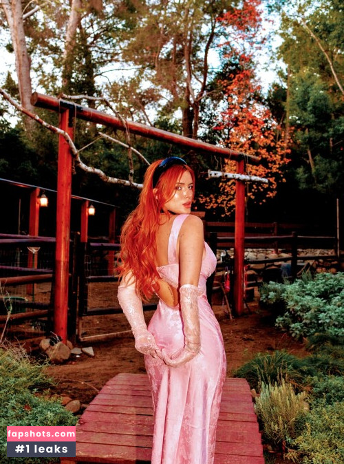 Bella Thorne gallery photo #2904