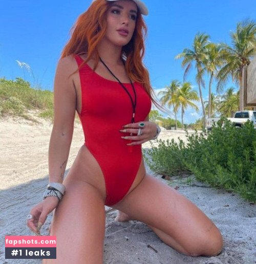 Bella Thorne gallery photo #2930