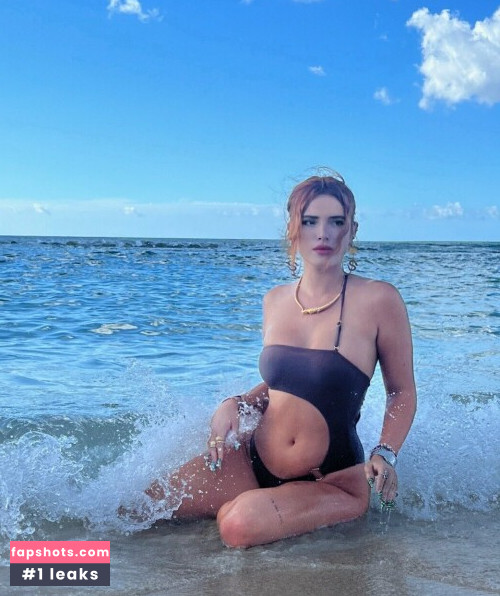 Bella Thorne gallery photo #2985