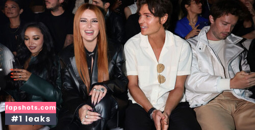 Bella Thorne gallery photo #3036