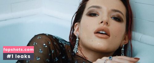 Bella Thorne gallery photo #3080