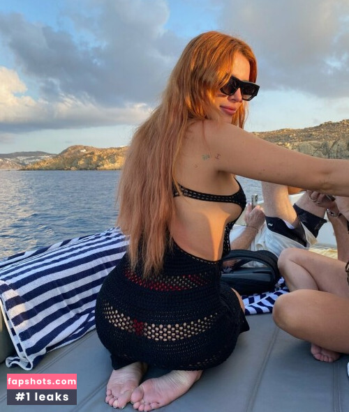 Bella Thorne gallery photo #3152