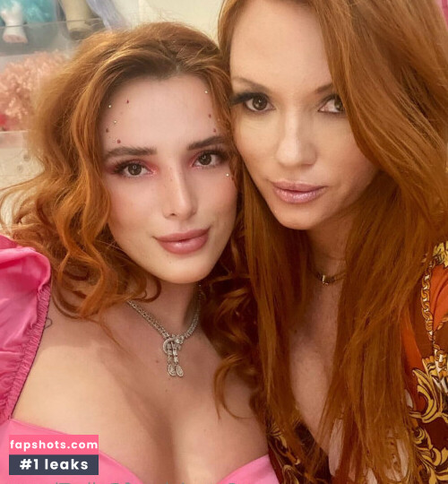 Bella Thorne gallery photo #3247