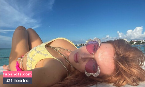 Bella Thorne gallery photo #3250