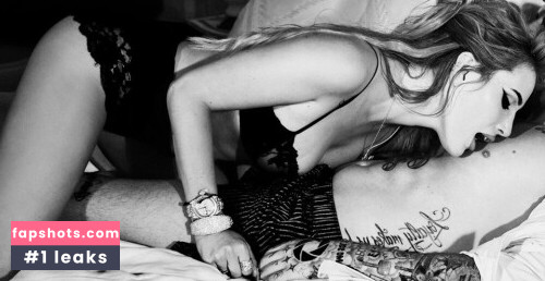 Bella Thorne gallery photo #3318