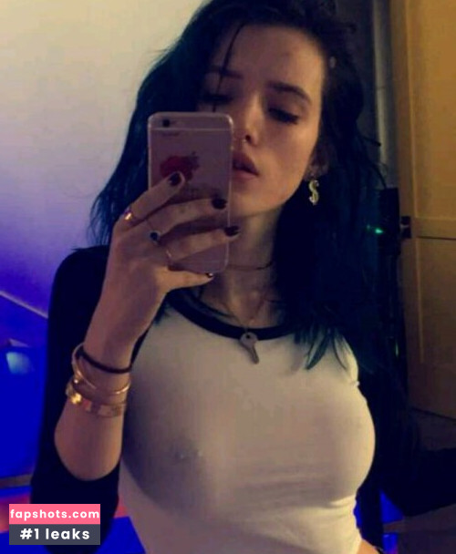 Bella Thorne gallery photo #3324