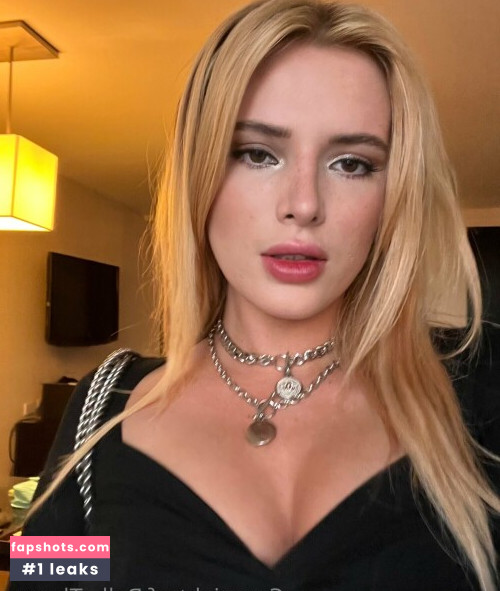 Bella Thorne gallery photo #3326