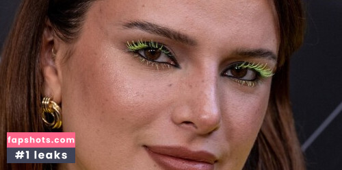 Bella Thorne gallery photo #827