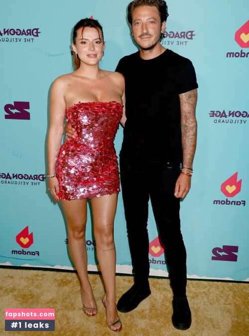 Bella Thorne gallery photo #858