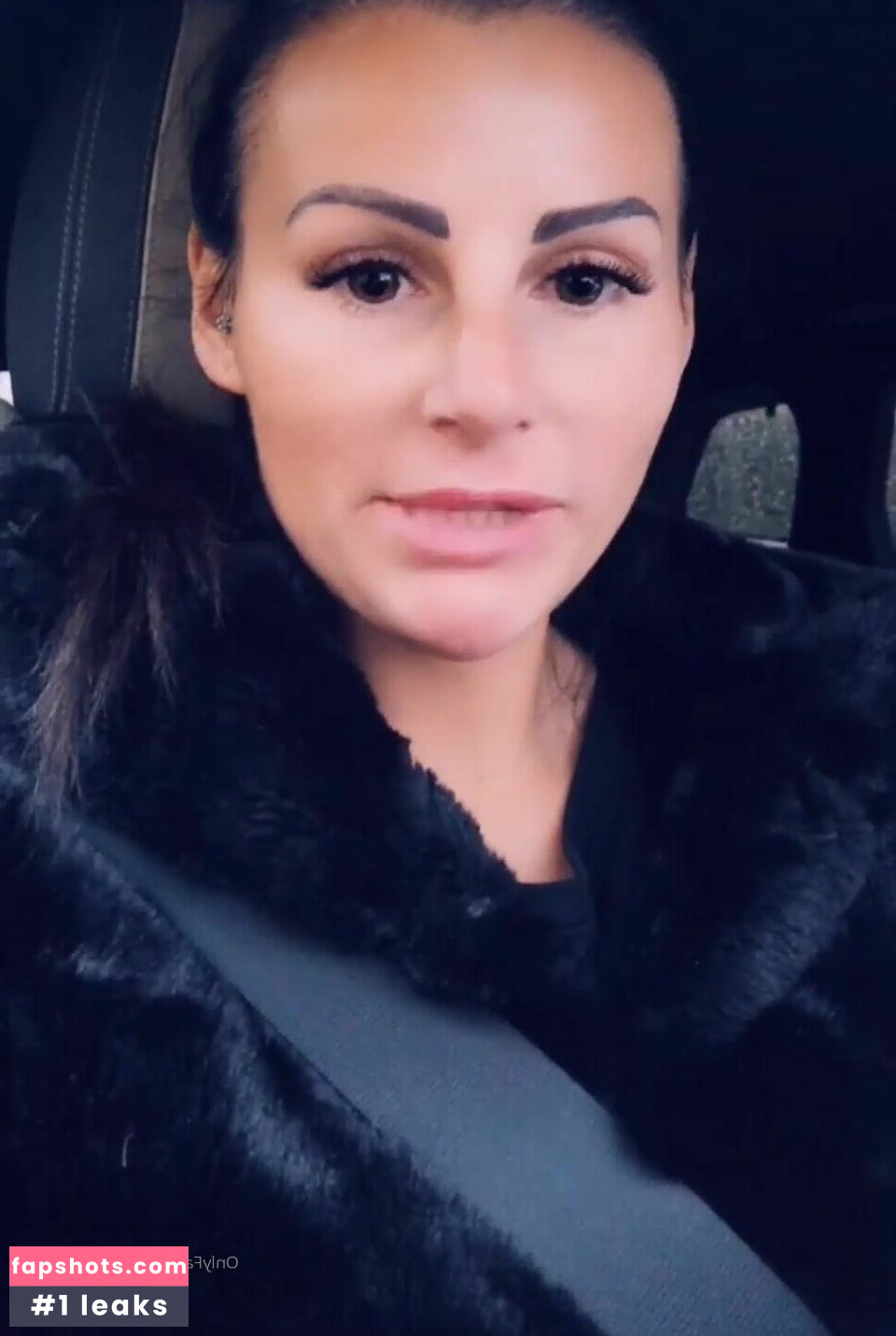 Bella1320 gallery photo #3